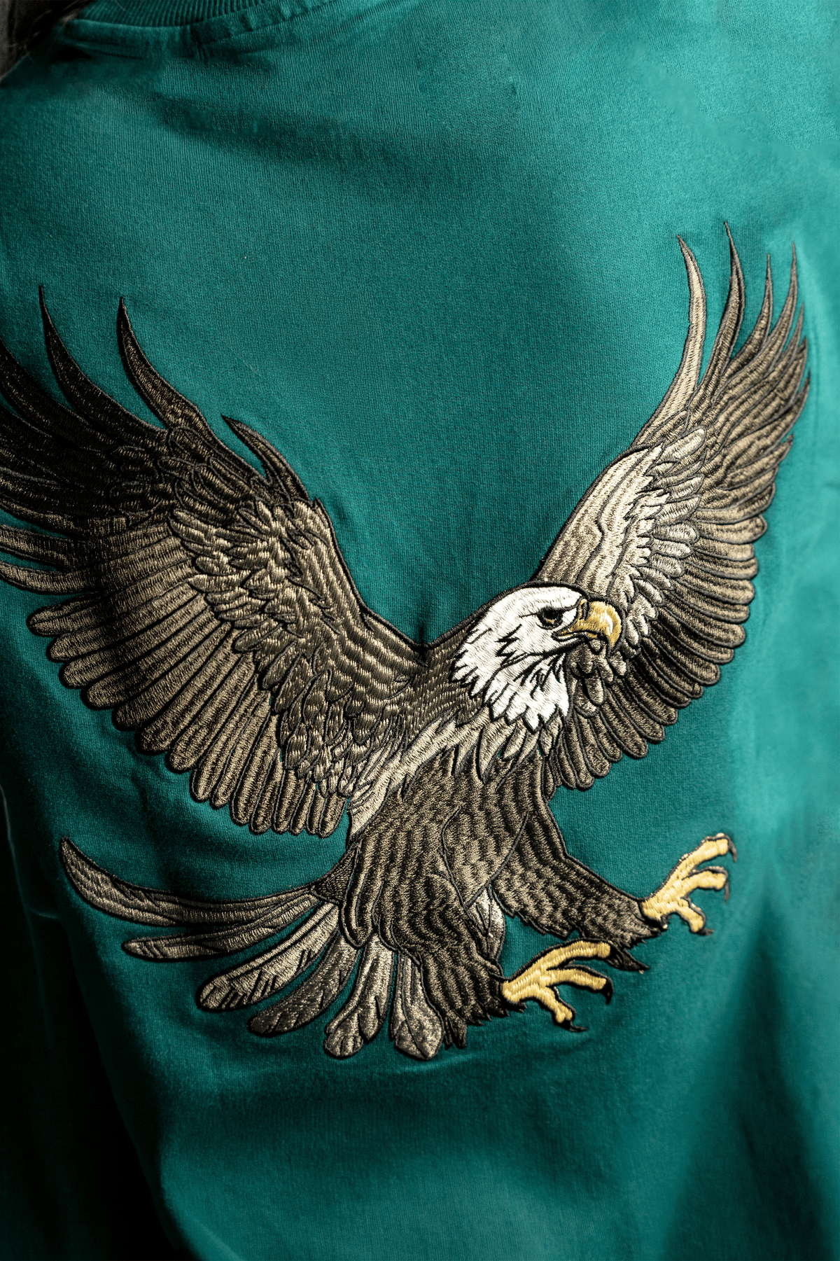 FOCUS - oversized embroidered tee